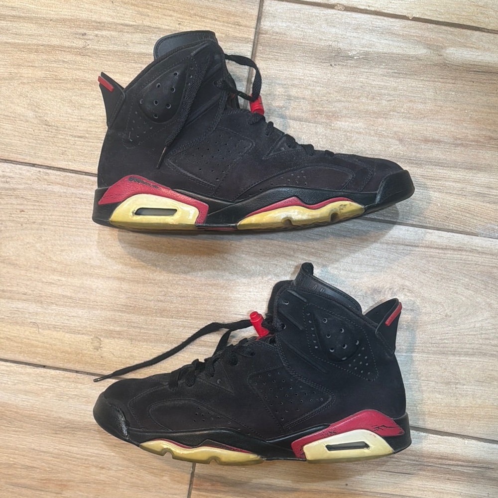 Air Jordan 6 Retro Varsity Red 2010